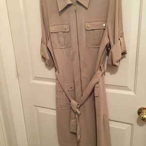 MICHAEL KORS NWOT AUTHENTIC TAUPE ROLLED UP DESIGN SLEEVES DRESS